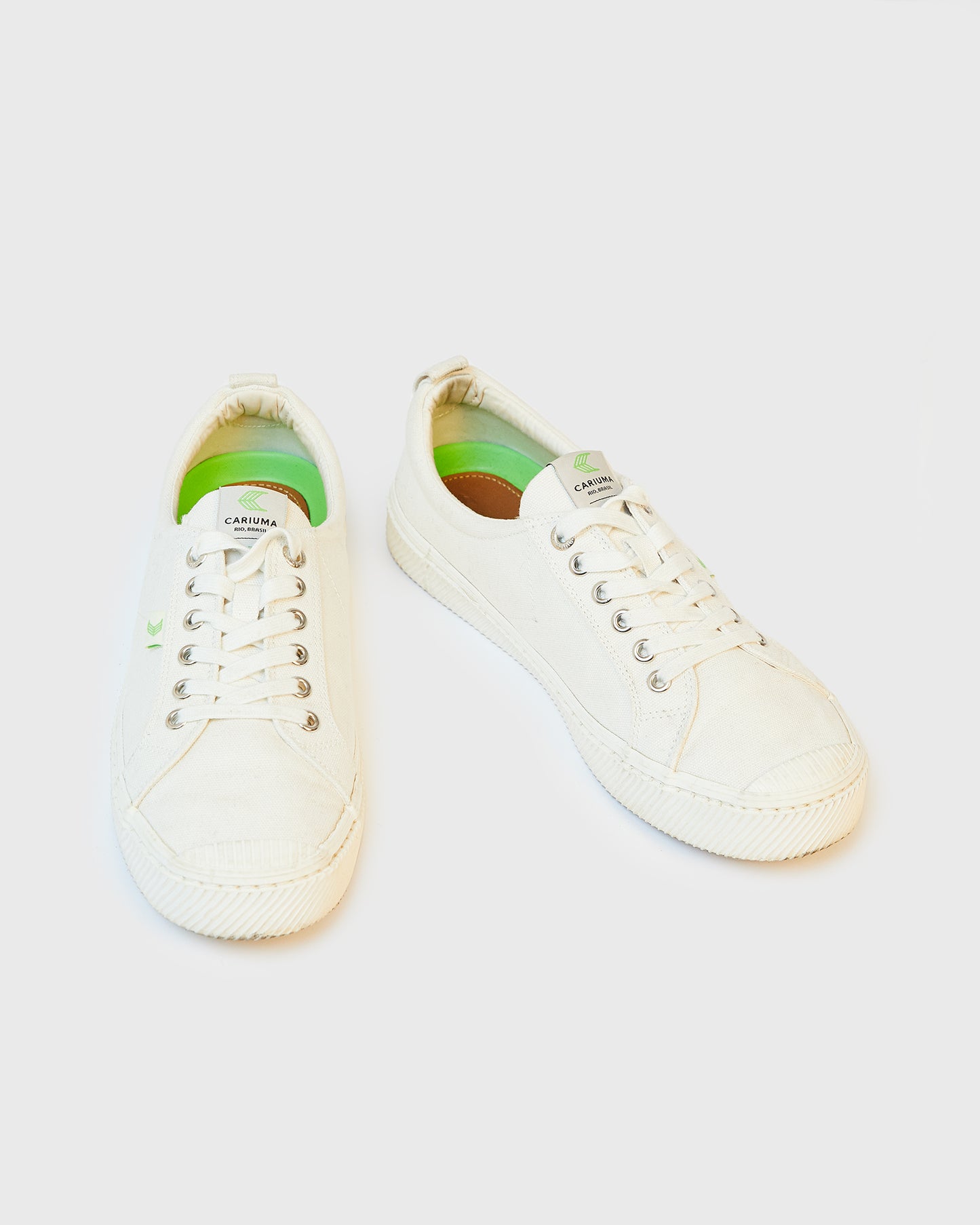 Cariuma White Canvas Trainer