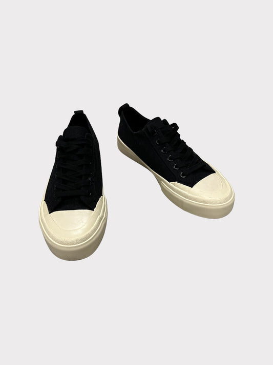 Zara plimsolls with white toe cap and sole