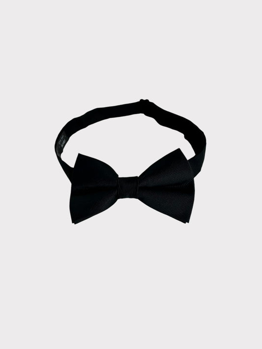 ASOS Classic Pre Tied Bow Tie in Satin